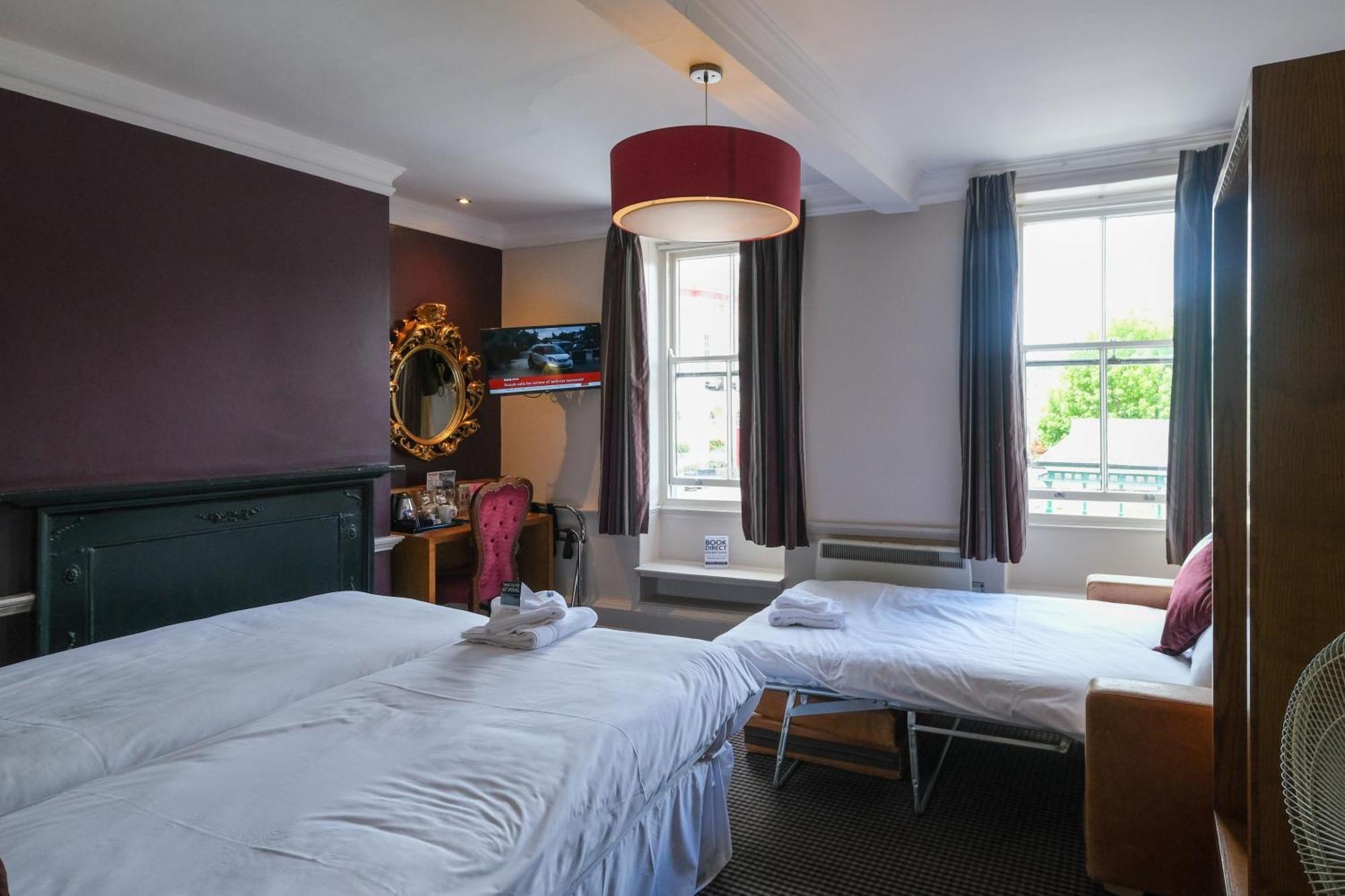 The Unicorn Hotel Wetherspoon リポン エクステリア 写真